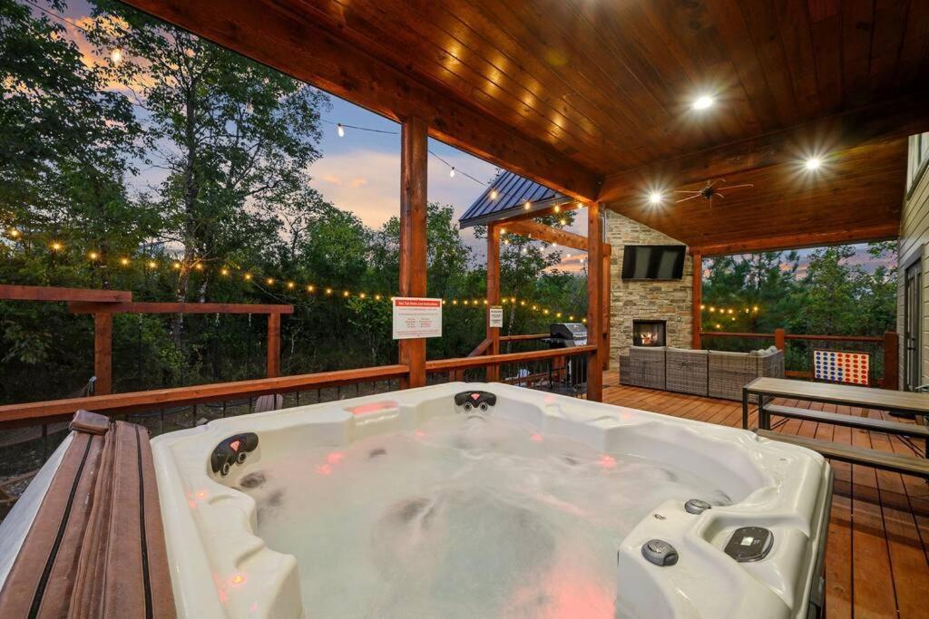 Under The Stars - Secluded, Hot Tub, Firepit, Games Villa Broken Bow Exterior photo