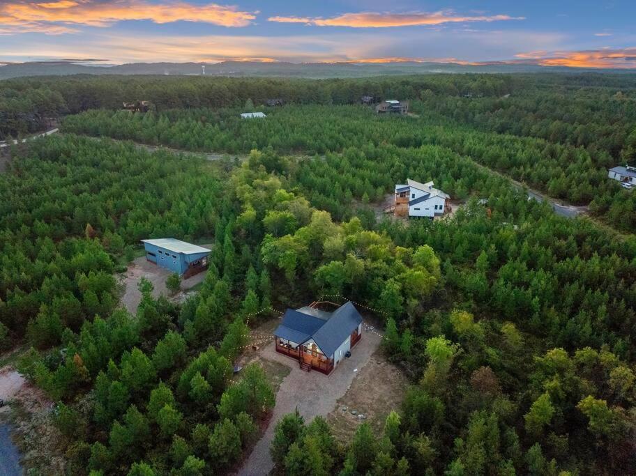Under The Stars - Secluded, Hot Tub, Firepit, Games Villa Broken Bow Exterior photo